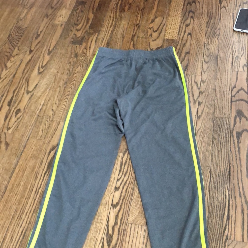 Adidas new without tag boys 14-16 pants - Picture 2 of 2
